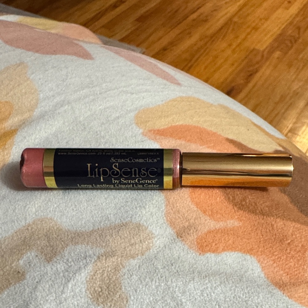 SeneGence LipSense Long Lasting Lip Color - Luv It